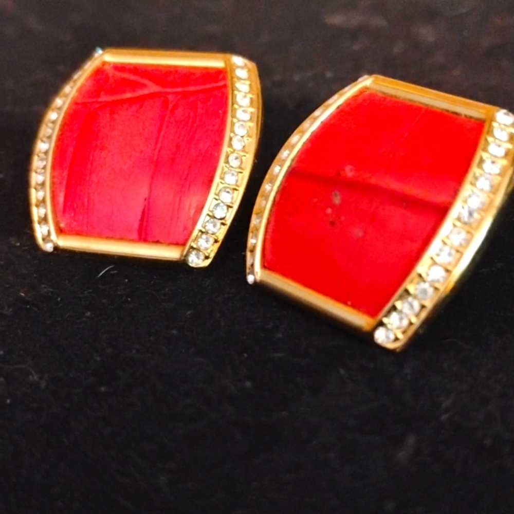 Cute Joan Rivers gold and red earrings with crystals